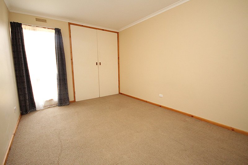 Photo - 4/3 Tydeman Street, Horsham VIC 3400 - Image 7