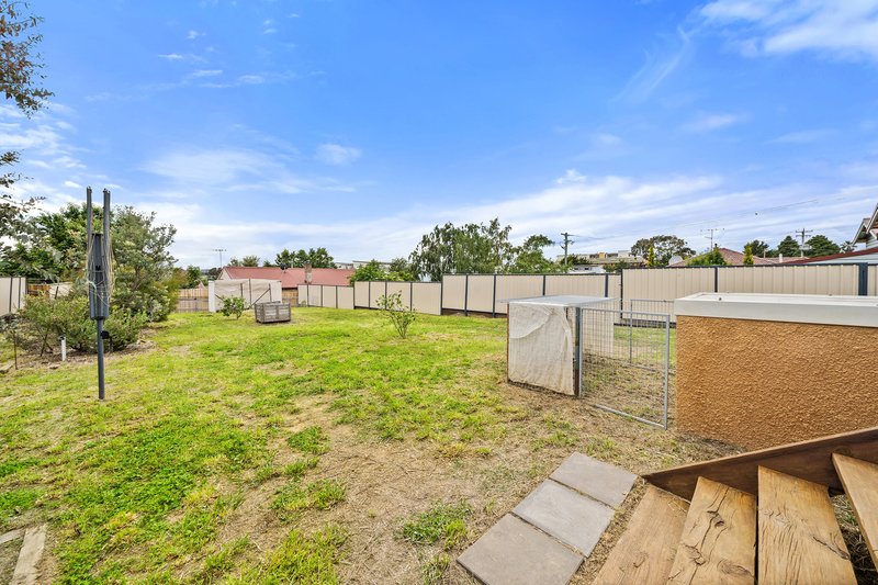 Photo - 43 Uriarra Road, Crestwood NSW 2620 - Image 17