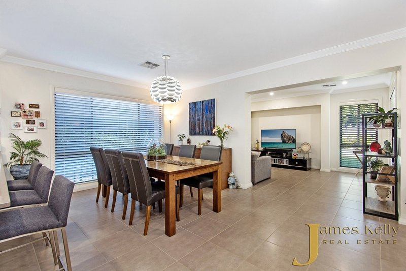 Photo - 43 Vanilla Dr , The Ponds NSW 2769 - Image 7