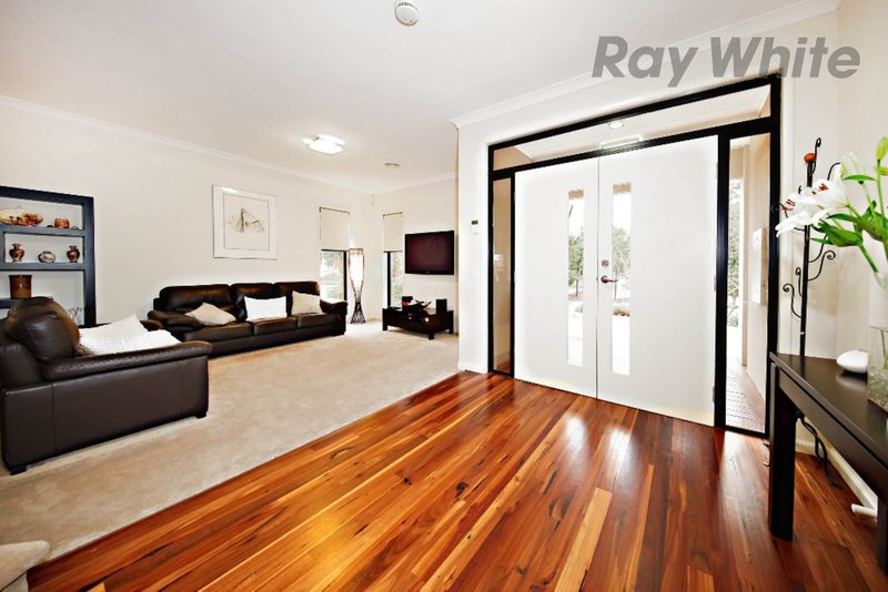 Photo - 43 Vaucluse Boulevard, Point Cook VIC 3030 - Image 3