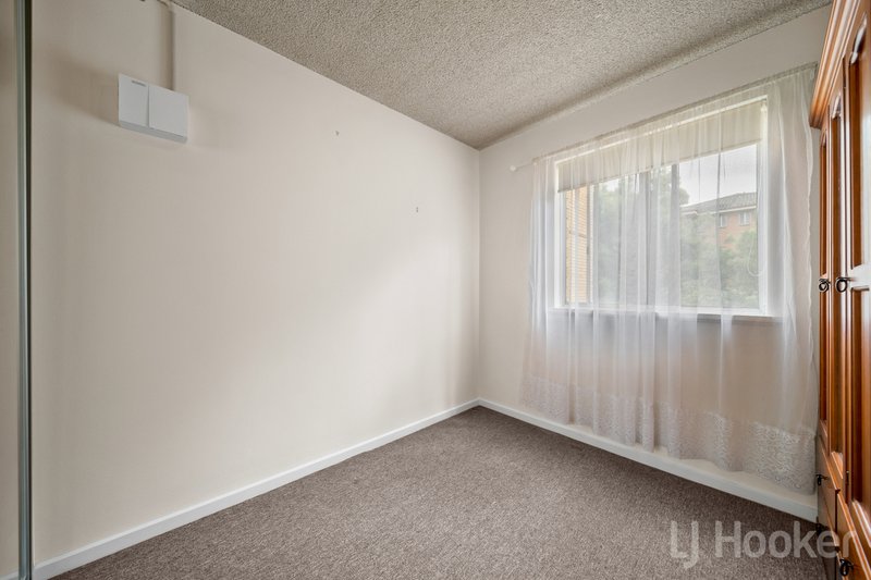 Photo - 4/3 Velacia Place, Queanbeyan NSW 2620 - Image 7