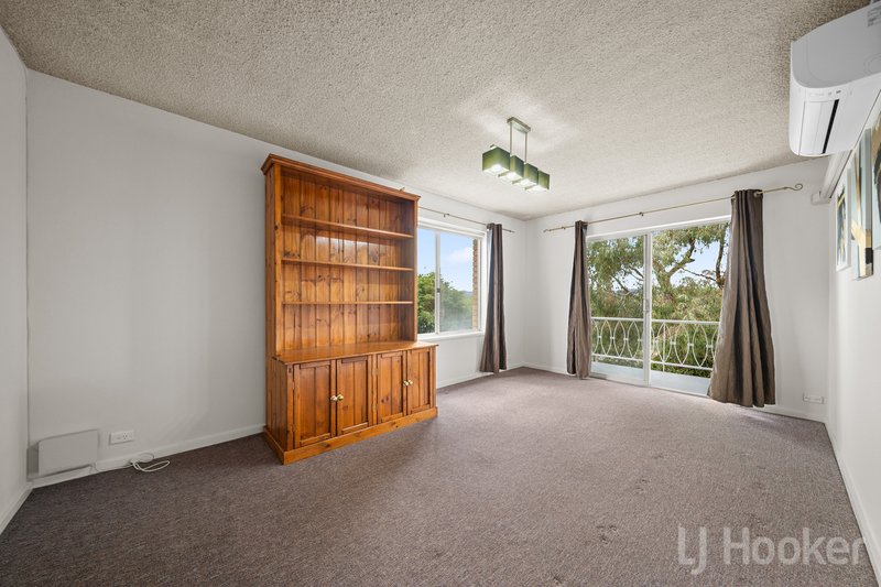 Photo - 4/3 Velacia Place, Queanbeyan NSW 2620 - Image 8