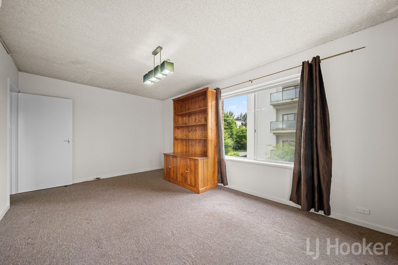 Photo - 4/3 Velacia Place, Queanbeyan NSW 2620 - Image 9