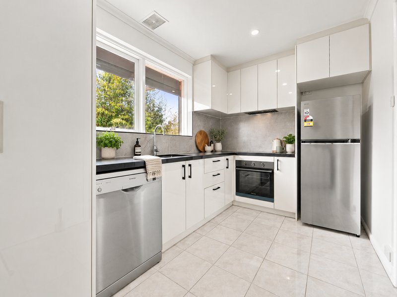 Photo - 4/3 View Road, Springvale VIC 3171 - Image 4