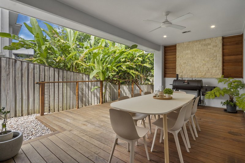 Photo - 43 Village High Crescent, Coomera Waters QLD 4209 - Image 3