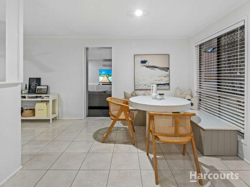 Photo - 43 Voltaire Crescent, Petrie QLD 4502 - Image 6