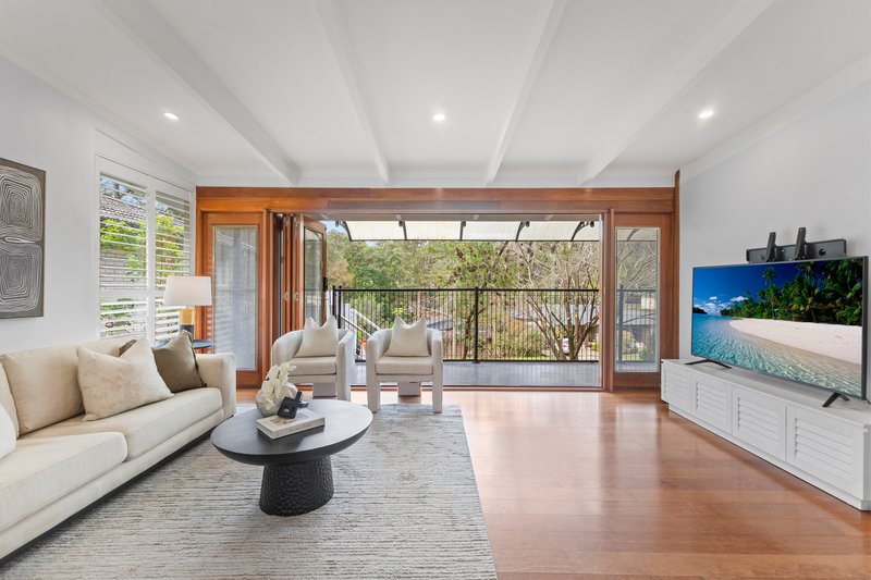 Photo - 43 Wareemba Avenue, Thornleigh NSW 2120 - Image 2