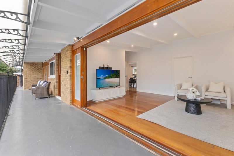 Photo - 43 Wareemba Avenue, Thornleigh NSW 2120 - Image 3