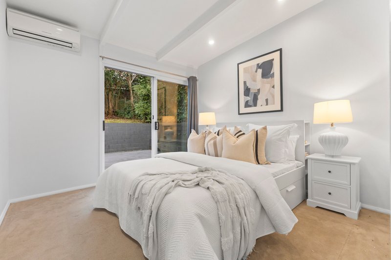 Photo - 43 Wareemba Avenue, Thornleigh NSW 2120 - Image 5