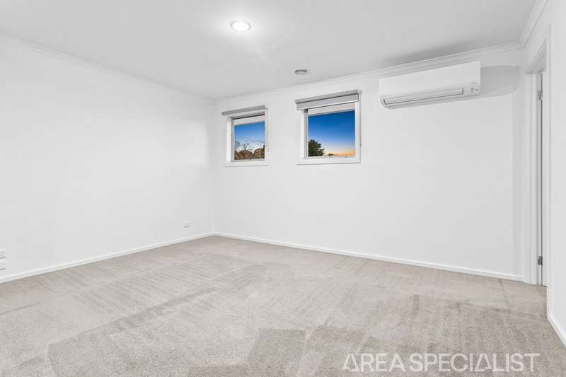 Photo - 4/3 Warrenwood Place, Langwarrin VIC 3910 - Image 10