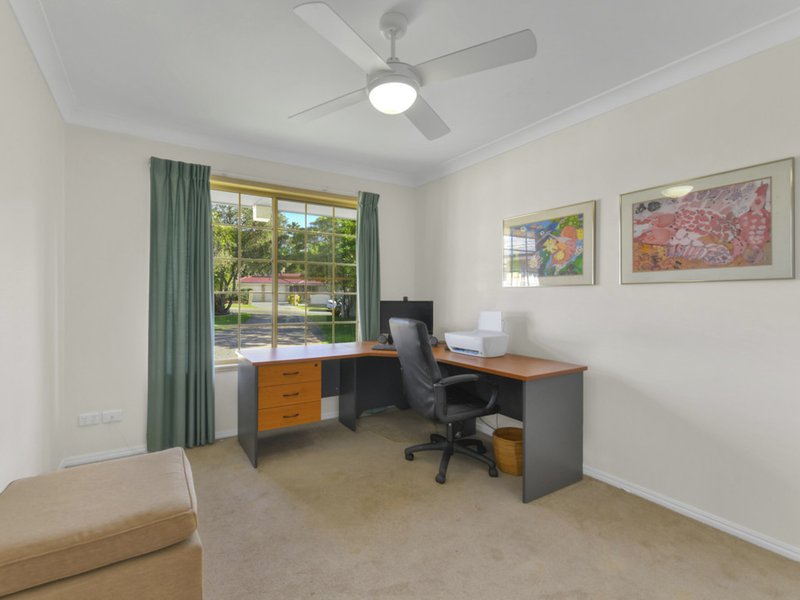 Photo - 43 Wendon Way, Bridgeman Downs QLD 4035 - Image 10