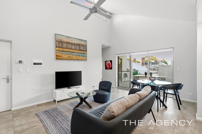 Photo - 4/3 West Parade, Perth WA 6000 - Image 2