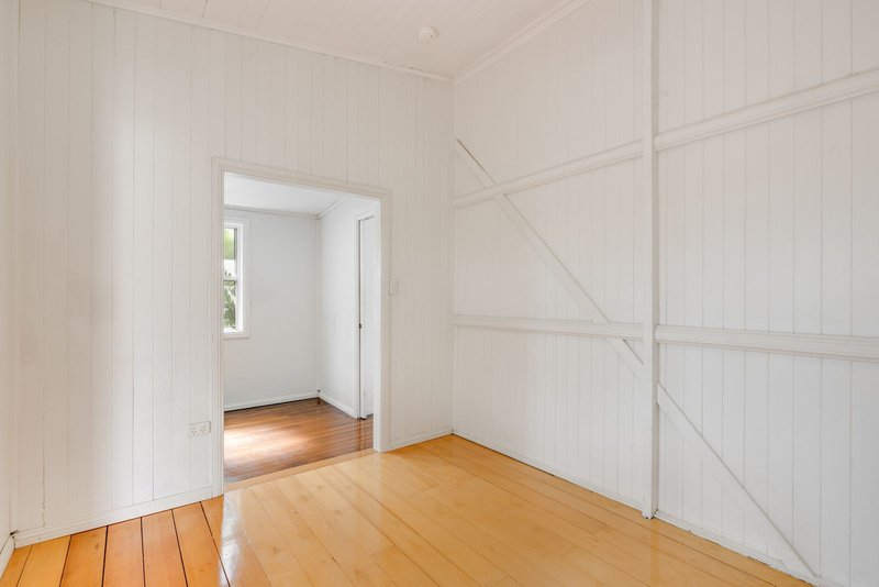 Photo - 43 West Street, Newtown QLD 4350 - Image 7
