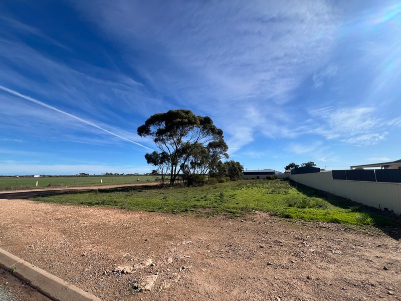 Photo - 43 Westlake Street, Kadina SA 5554 - Image 5