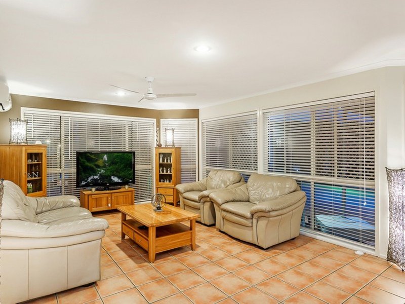 Photo - 43 Whiteash Rd , Bonogin QLD 4213 - Image 11