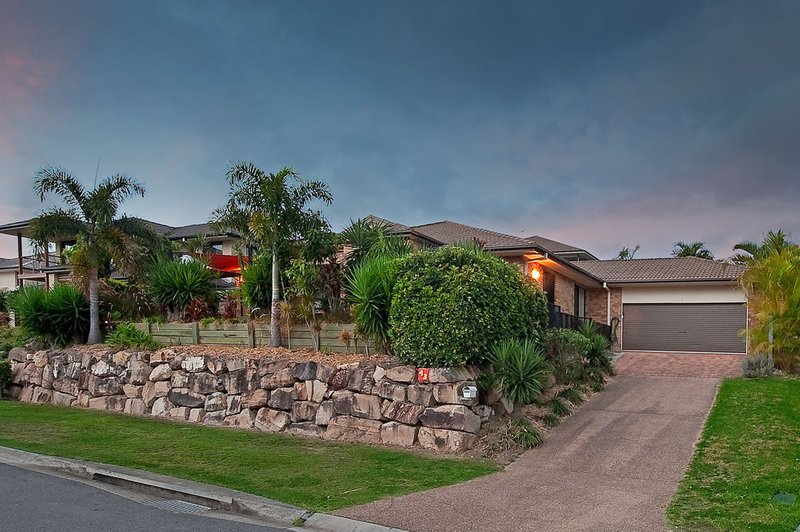 Photo - 43 Whittome Esplanade, Murrumba Downs QLD 4503 - Image 1