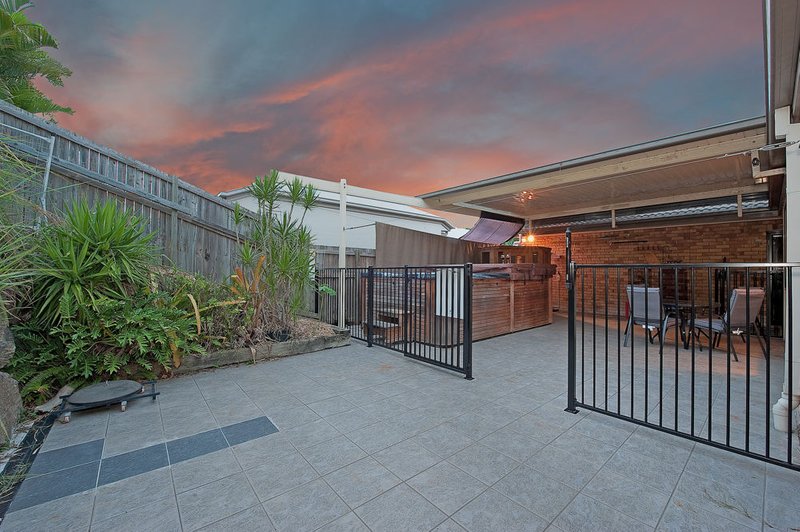 Photo - 43 Whittome Esplanade, Murrumba Downs QLD 4503 - Image 5