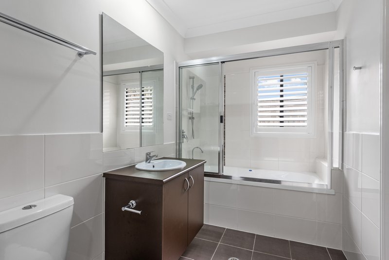 Photo - 43 Whittome Esplanade, Murrumba Downs QLD 4503 - Image 19