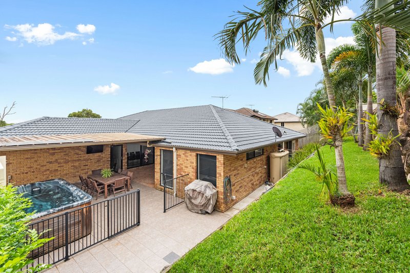 Photo - 43 Whittome Esplanade, Murrumba Downs QLD 4503 - Image 22