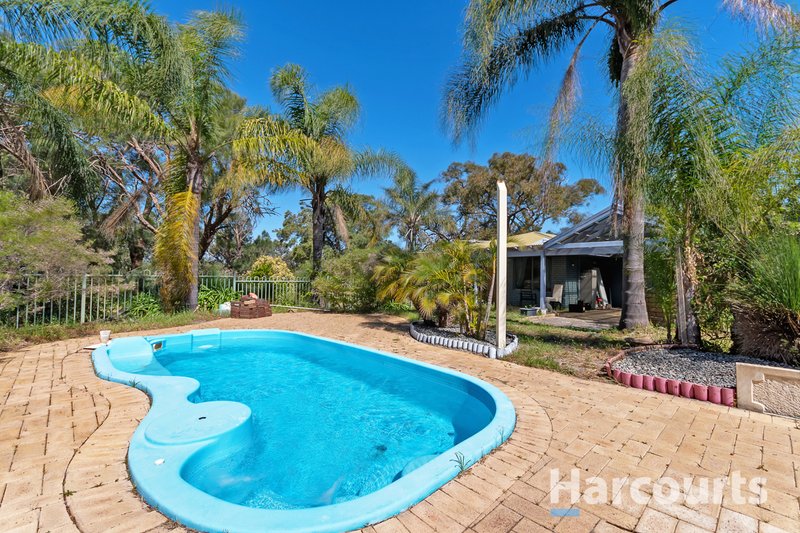 43 Wildflower Drive, Carramar WA 6031