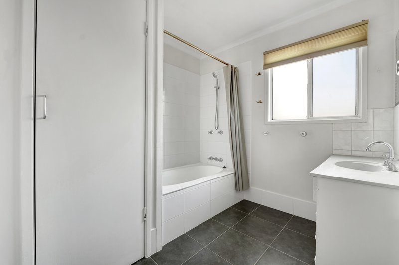Photo - 43 Windsor Place, Deception Bay QLD 4508 - Image 7