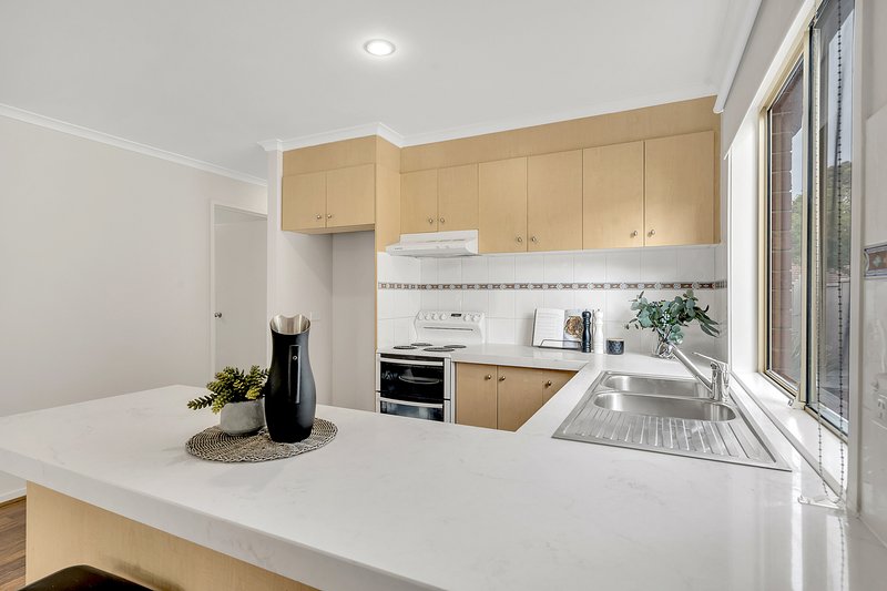 43 Woodlea Crescent, Craigieburn VIC 3064