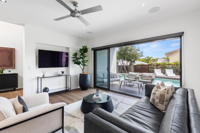 Photo - 43 Worchester Terrace, Reedy Creek QLD 4227 - Image 4