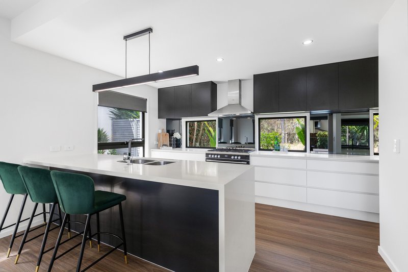 Photo - 43 Worchester Terrace, Reedy Creek QLD 4227 - Image 10