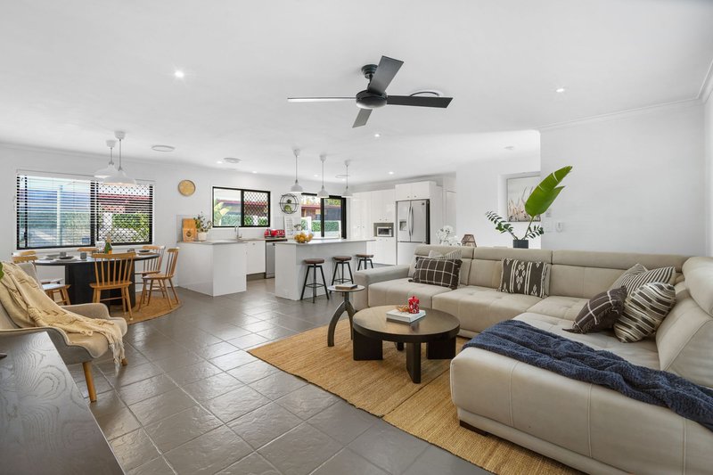 Photo - 43 Yangoora Crescent, Ashmore QLD 4214 - Image 9
