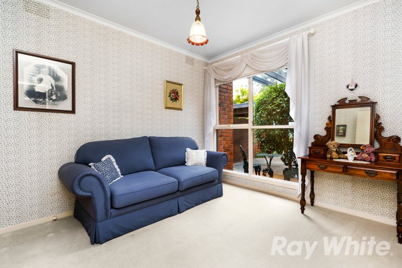 Photo - 43 York Street, Glen Waverley VIC 3150 - Image 6