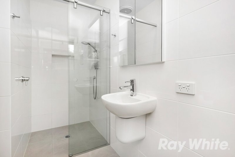 Photo - 43 York Street, Glen Waverley VIC 3150 - Image 8