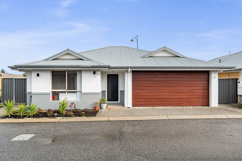 Photo - 4/30 Arava Circle, Aveley WA 6069 - Image 1
