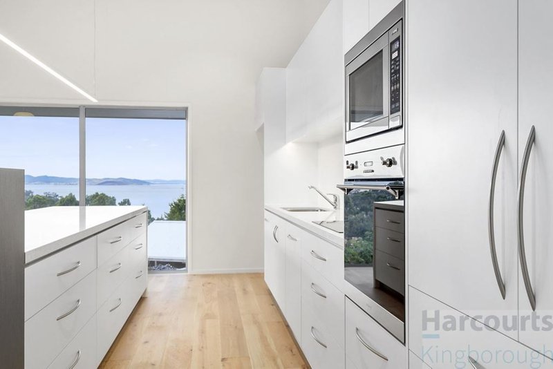 Photo - 4/30 Caladium Place, Blackmans Bay TAS 7052 - Image 7