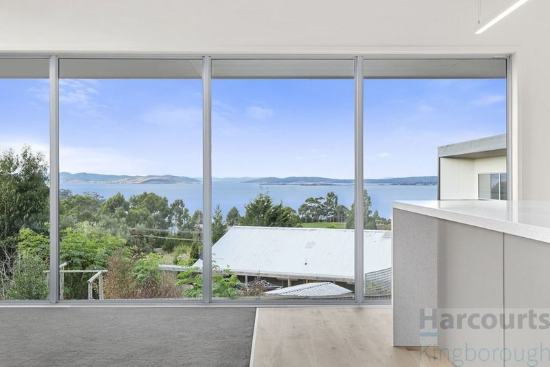 Photo - 4/30 Caladium Place, Blackmans Bay TAS 7052 - Image 10