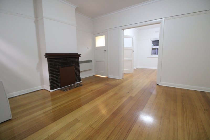 Photo - 4/30 Fitzroy Street, St Kilda VIC 3182 - Image 2