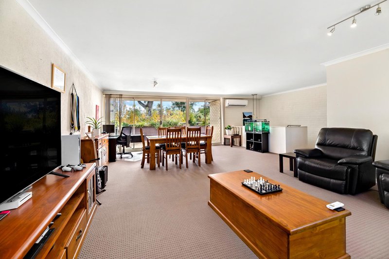 Photo - 4/30 Gatton Street, Farrer ACT 2607 - Image 4