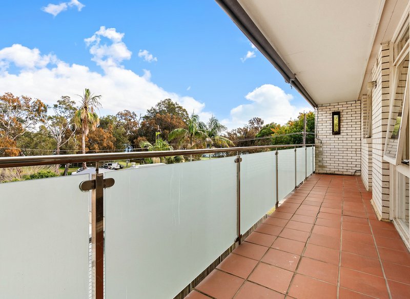 Photo - 4/30 Goodwin Street, Narrabeen NSW 2101 - Image 2