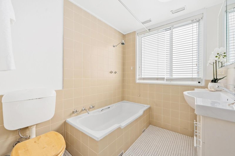 Photo - 4/30 Kareela Road, Cremorne Point NSW 2090 - Image 6