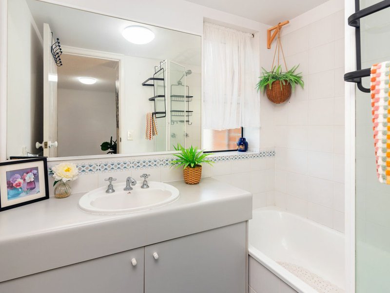 Photo - 4/30 Norman Parade, Clayfield QLD 4011 - Image 10