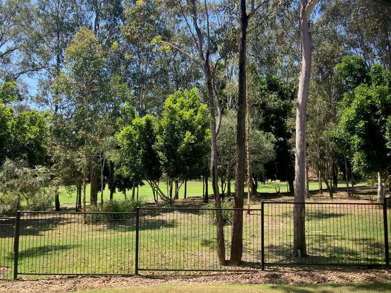 Photo - 4/30 Oakview Circuit, Brookwater QLD 4300 - Image 4