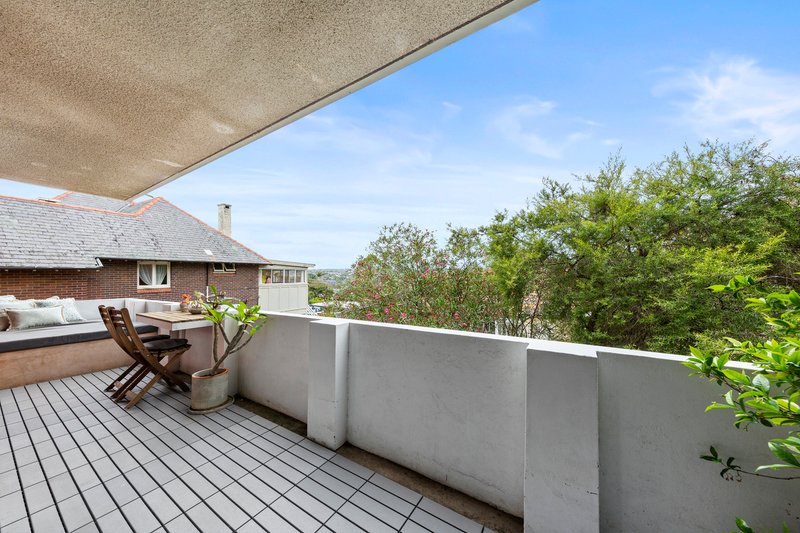 Photo - 4/30 Rosedale Avenue, Fairlight NSW 2094 - Image 5