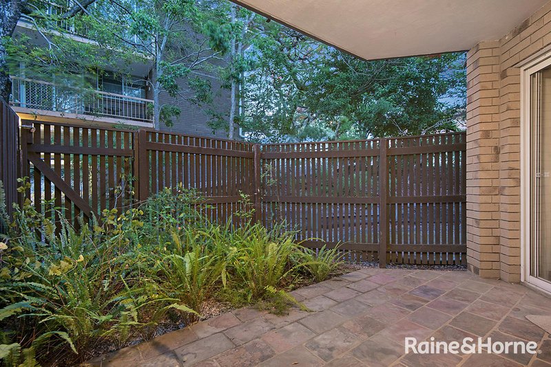 Photo - 4/30 Waverley Road, Taringa QLD 4068 - Image 5