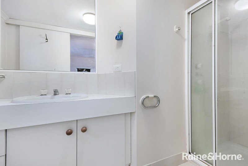 Photo - 4/30 Waverley Road, Taringa QLD 4068 - Image 9