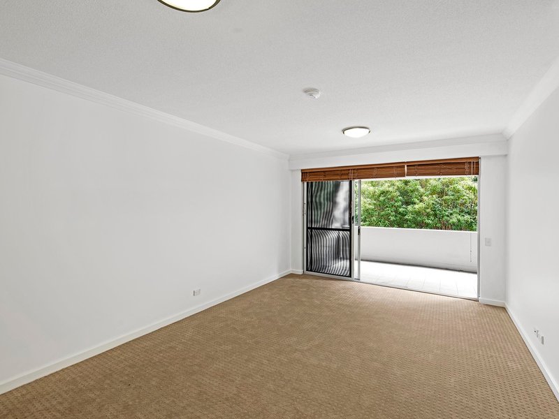 Photo - 4302/141 Campbell Street, Bowen Hills QLD 4006 - Image 12