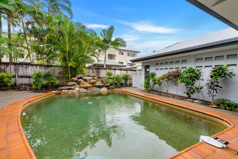 Photo - 4/303-305 Lake Street, Cairns North QLD 4870 - Image 12