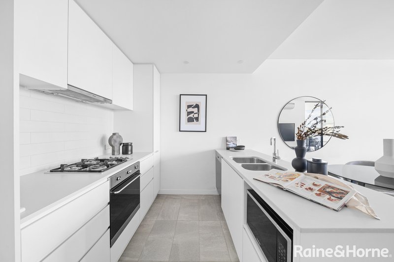 Photo - 4303/50 Pemberton Street, Botany NSW 2019 - Image 3
