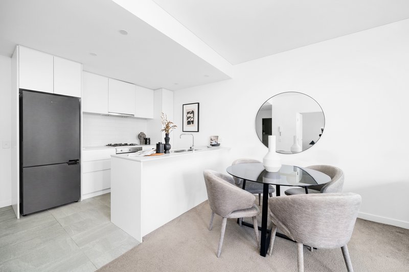Photo - 4303/50 Pemberton Street, Botany NSW 2019 - Image 4