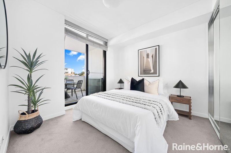 Photo - 4303/50 Pemberton Street, Botany NSW 2019 - Image 5