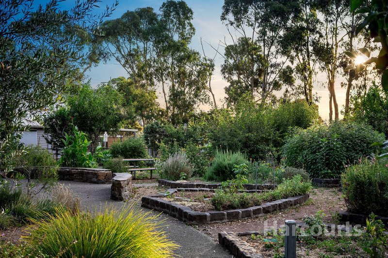 Photo - 4/31-35 Glen Park Road, Bayswater North VIC 3153 - Image 11