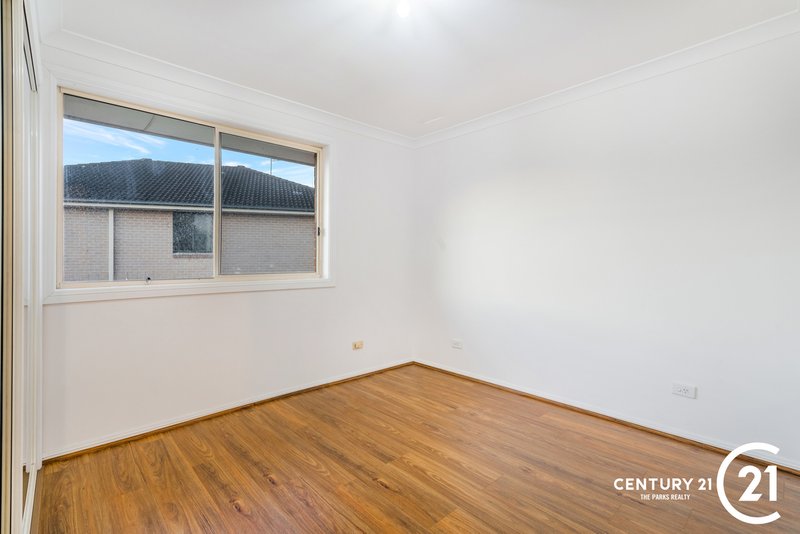 Photo - 4/31 Corriedale Street, Wakeley NSW 2176 - Image 11